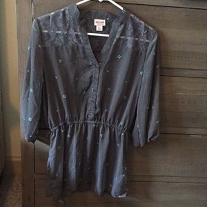 Mossimo grey top